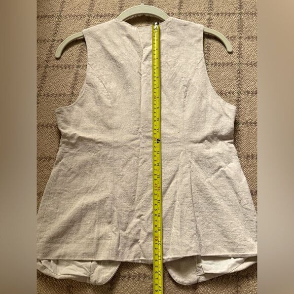 Heartloom Taupe Button down Silvie Vest w tortoiseshell buttons. S - Picture 10 of 13
